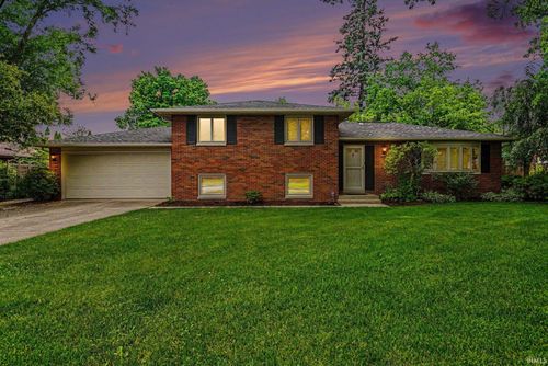 2009 Scottswood Cir, South Bend, IN, 46617-1848 | Card Image