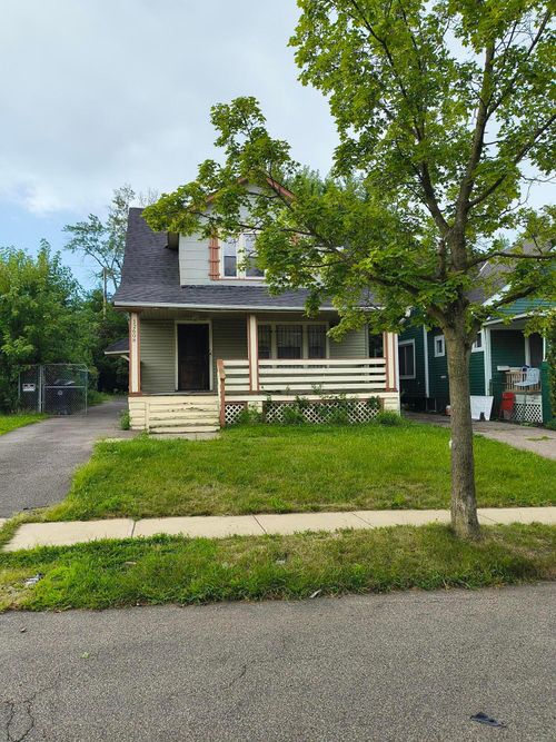 12608 Lenacrave Ave, Cleveland, OH, 44105-4455 | Card Image