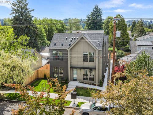 8657 Se 15th Ave, Portland, OR, 97202-7138 | Card Image