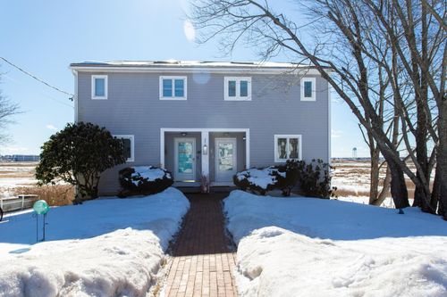 west-side-483 Winnacunnett Road, Hampton, NH, 03842 | Card Image