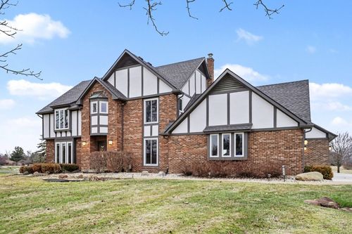 5449 Countryside Dr, Saline, MI, 48176-9541 | Card Image