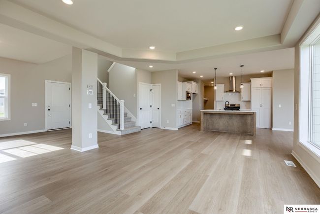 11707 S 123 Rd Ave, House other with 5 bedrooms, 3 bathrooms and 3 parking in Papillion NE | Image 7