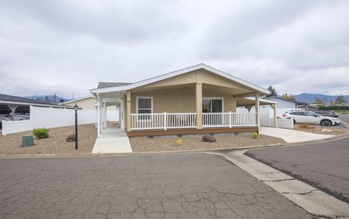 unit-86-333 Mountain View Dr, Talent, OR, 97540-9316 | Card Image