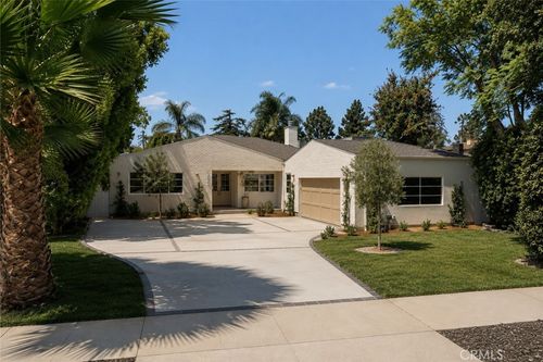 13943 Margate St, Sherman Oaks, CA, 91401-5746 | Card Image