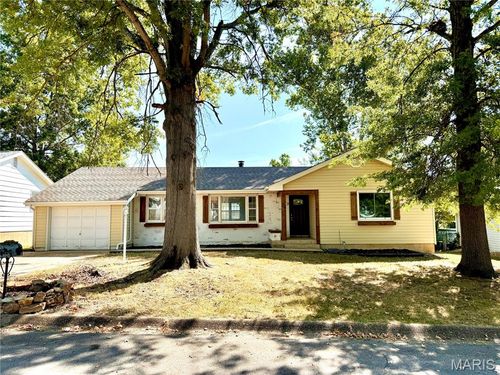 24 S Murry Ln, Rolla, MO, 65401-3647 | Card Image