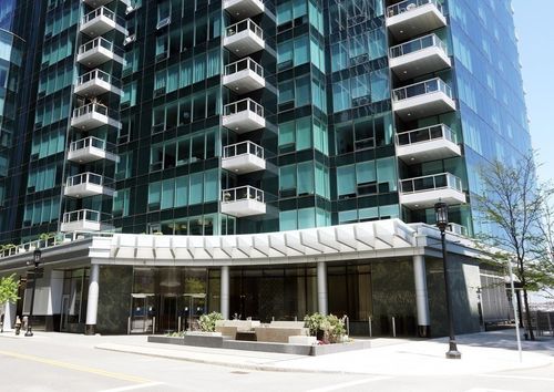 6g-22 Liberty, Boston, MA, 02210 | Card Image