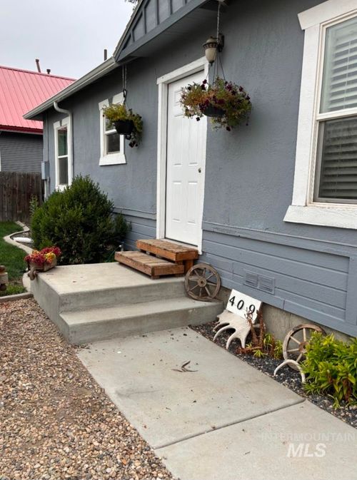409 N 7th St, Payette, ID, 83661-2449 | Card Image