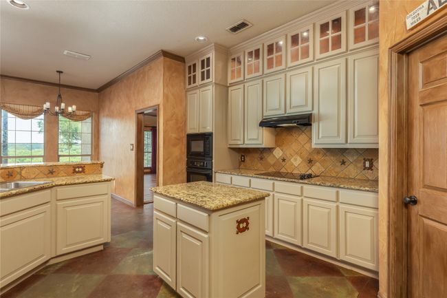 96 Bluff View Dr, House other with 3 bedrooms, 2 bathrooms and null parking in Aledo TX | Image 14