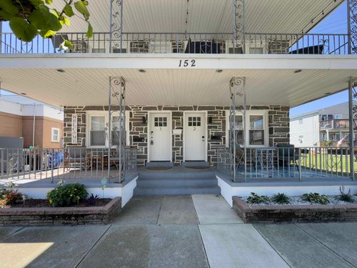 102-152 E Davis Ave, Wildwood, NJ, 08260-4668 | Card Image