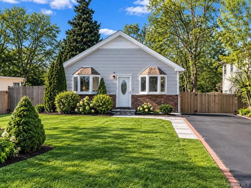 158 William Floyd Parkway, Brookhaven, NY, 11967 | Card Image