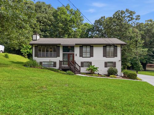 5033 Hunter Village Dr, Ooltewah, TN, 37363-9054 | Card Image