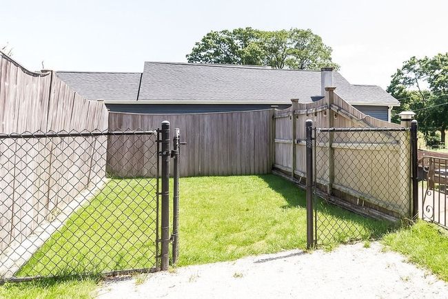 33 - 33 Argyle Rd, House other with 3 bedrooms, 2 bathrooms and 2 parking in Braintree MA | Image 21