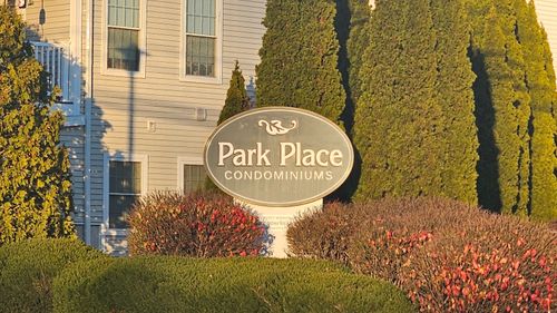 unit-110-136 Meridian St, Groton, CT, 06340-4068 | Card Image