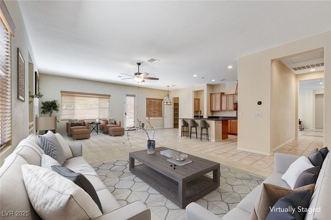 7504 Via Sistina St, House other with 3 bedrooms, 4 bathrooms and null parking in Las Vegas NV | Image 10