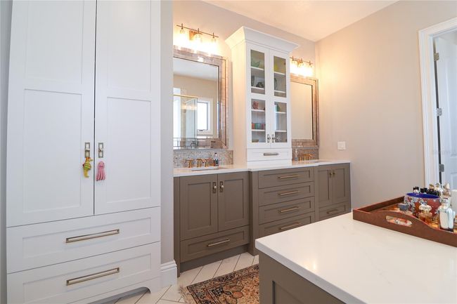 11105 5 Th St E, House other with 4 bedrooms, 4 bathrooms and null parking in TREASURE ISLAND FL | Image 23