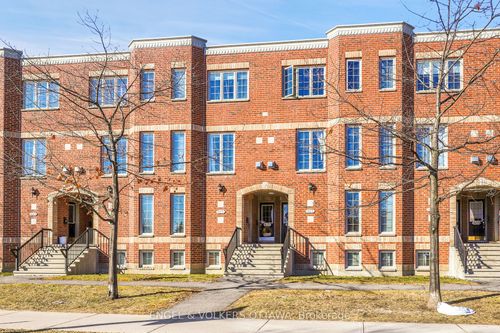 10-811 Longfields Dr, Nepean, ON, K2J5N2 | Card Image