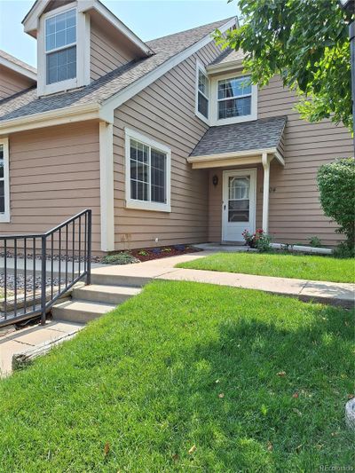 13504 E Asbury Drive, Townhouse with 2 bedrooms, 2 bathrooms and 2 parking in Aurora CO | Image 1