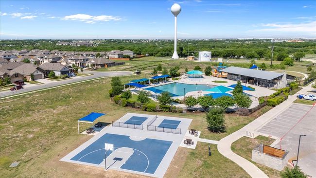 693 Spinnaker Loop, House other with 5 bedrooms, 3 bathrooms and 4 parking in Kyle TX | Image 32