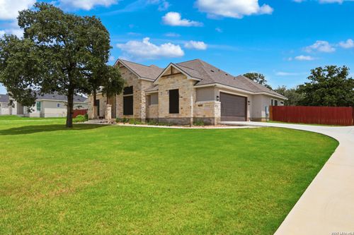 104 Hondo Rdg, La Vernia, TX, 78121-0176 | Card Image
