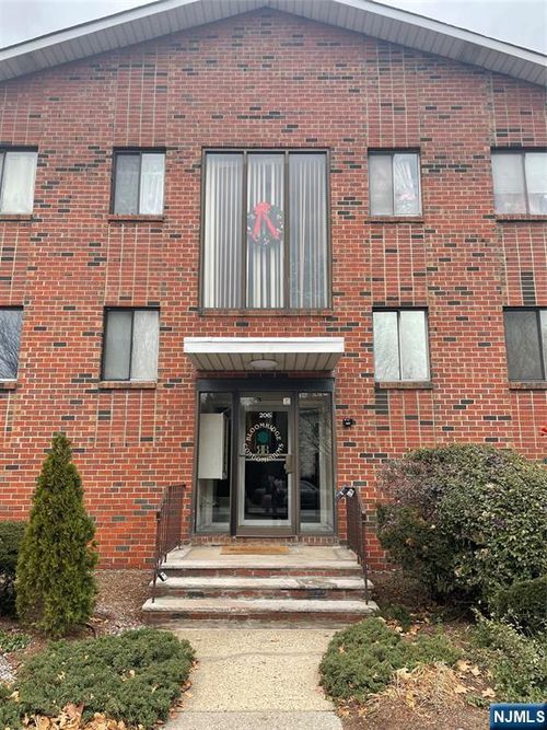 206 Broad St, Bloomfield, NJ, 07003-2683 | Card Image