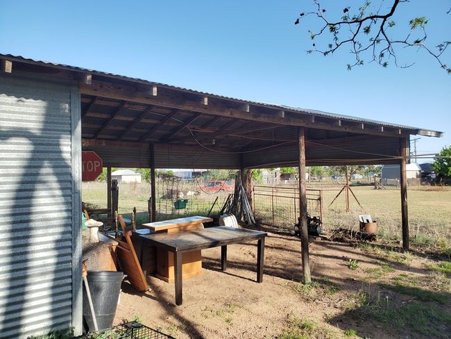 525 Ranck Ave, Home with 3 bedrooms, 2 bathrooms and null parking in Mason TX | Image 10