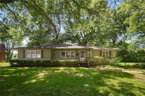 7616 Elm Ave, Raytown, MO, 64138-1644 | Card Image