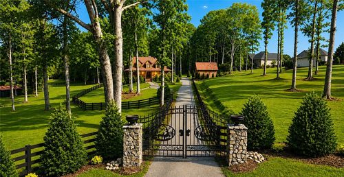414 Devon Way, Anderson, SC, 29621-4414 | Card Image