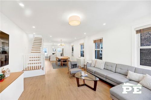 2169 Ryder St, Brooklyn, NY, 11234-5003 | Card Image
