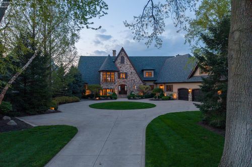 13717 W Lake, Vermilion, OH, 44089 | Card Image