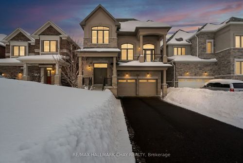 721 Mika St, Innisfil, ON, L9S0R8 | Card Image