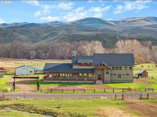 46131 Snake River Rd, Richland, OR, 97870-6718 | Card Image