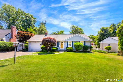 31 Edward Pl, Stamford, CT, 06905-2938 | Card Image