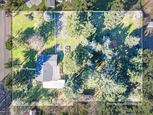 259 Laureldale Ln, Grants Pass, OR, 97527-4541 | Card Image