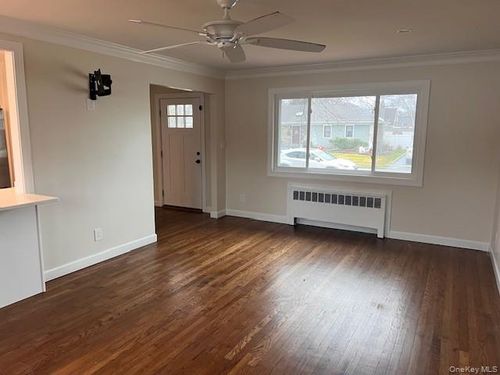 617 Alwick Ave, West Islip, NY, 11795-4001 | Card Image