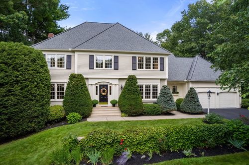 11 Brewer Dr, Westborough, MA, 01581-3830 | Card Image
