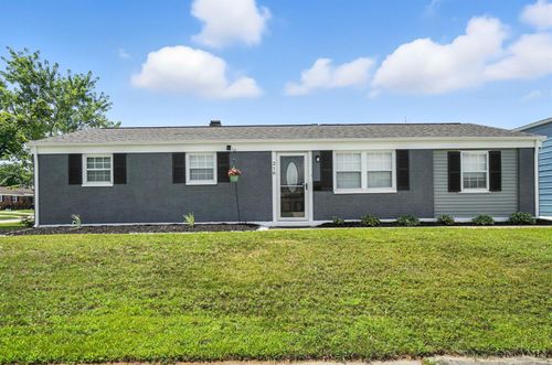 218 Woodfield Dr, Brookville, OH, 45309-1524 | Card Image