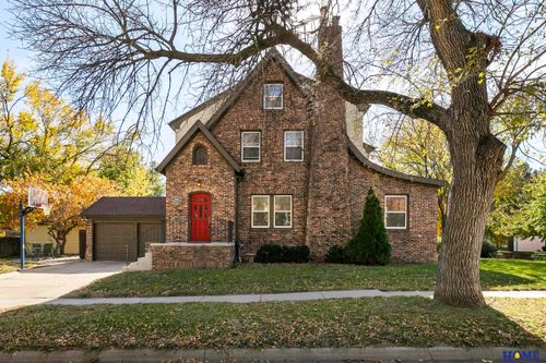 2501 Lafayette Ave, Lincoln, NE, 68502-4945 | Card Image