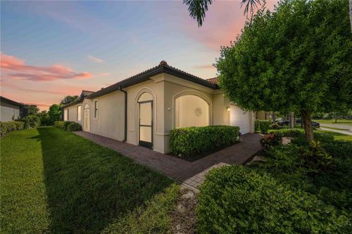 10157 Fiddlewood Dr, VENICE, FL, 34293-1243 | Card Image