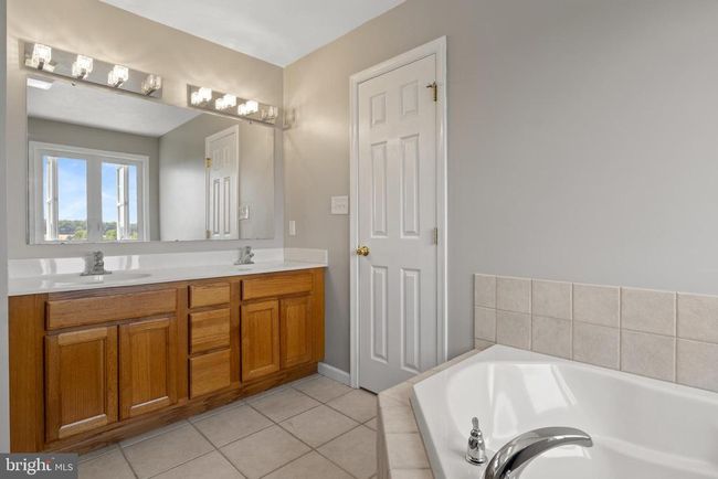 90 Hummingbird Ln, House other with 4 bedrooms, 3 bathrooms and null parking in LITTLESTOWN PA | Image 41