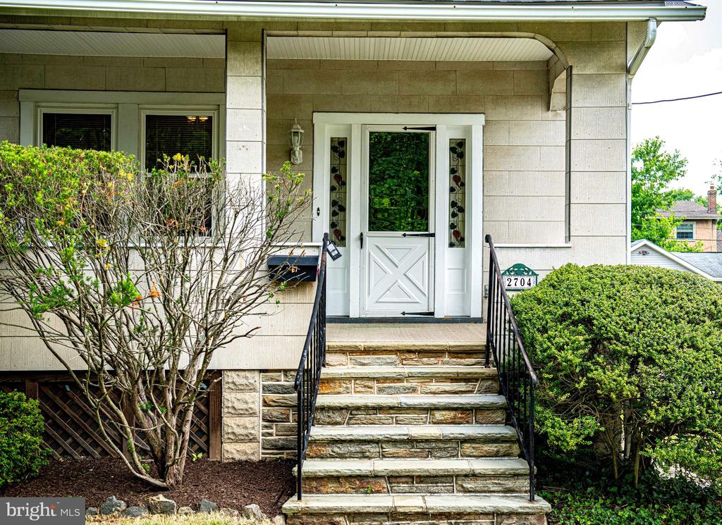 Berwick Ave, Parkville, MD 21234