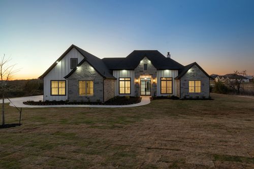 1040 Eagles Bluff Dr, Weatherford, TX, 76087-6580 | Card Image