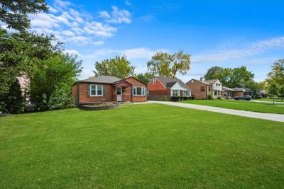 1505 N Rohde Avenue, House other with 2 bedrooms, 1 bathrooms and 2 parking in Berkeley IL | Image 3