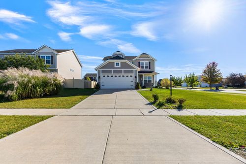 527 Chicory Ln, Valparaiso, IN, 46385 | Card Image