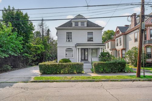 11 Balding Ave, Poughkeepsie, NY, 12601-2419 | Card Image