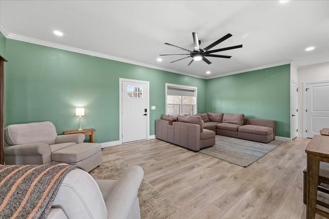 12119 Lasalle Ct, House other with 5 bedrooms, 4 bathrooms and 2 parking in Glade Spring VA | Image 9
