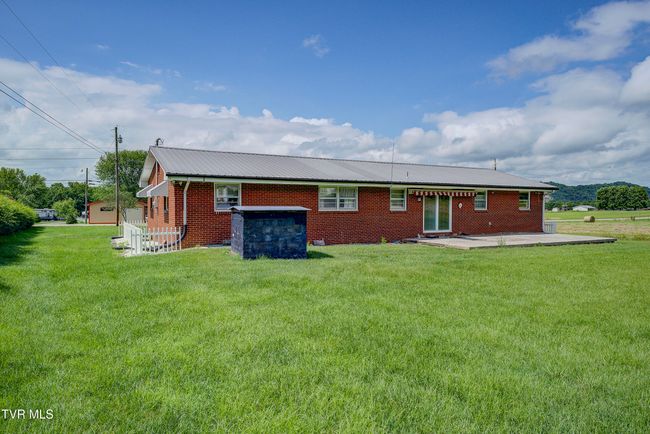 337 Highway 107, House other with 3 bedrooms, 2 bathrooms and null parking in Jonesborough TN | Image 24