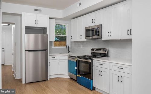 2042 E Somerset St, PHILADELPHIA, PA, 19134-4045 | Card Image