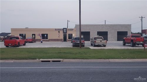 3300 Rodeo Dr, Weslaco, TX, 78599-4204 | Card Image