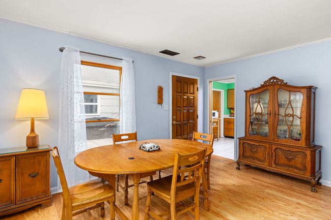 545 W Elm Park Ave, House other with 2 bedrooms, 1 bathrooms and 2 parking in Elmhurst IL | Image 7