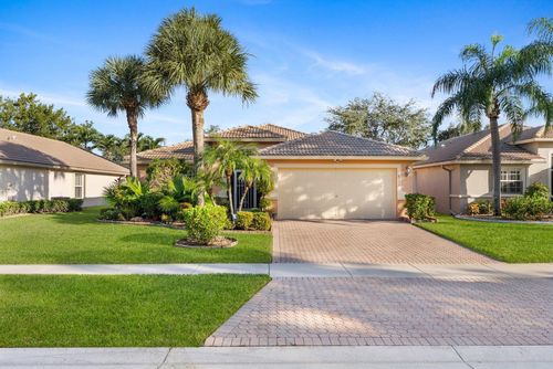 8055 Duomo Cir, Boynton Beach, FL, 33472-7135 | Card Image